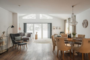 Guestly Homes - 4BR Countryside Stay Near Wind Farm in Piteå
